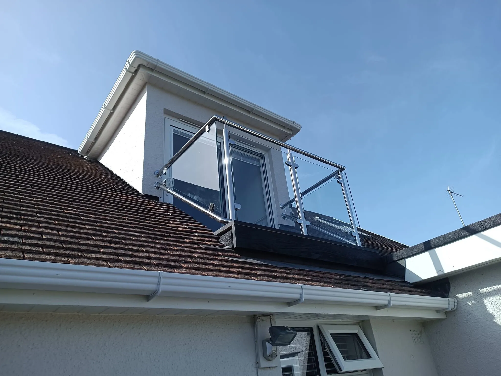 Contemporary glass balcony installation in Paignton